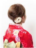 大人っぽく仕上げたいあなたにオススメ☆夜会巻き崩しスタイル