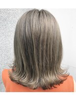 アヴァンス 江坂店(AVANCE.) グレージュ外ハネボブ