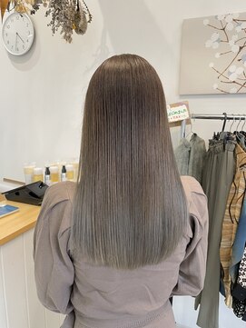 ジジ チーク 栃木(Gigi cheek) 派手すぎないグラデーションスタイル