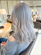 ユウヘアー 大高店(U Hair) ブリーチ一回で作るシルバーカラー