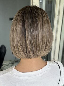 エトラ 渋谷店(etora) ハイトーンミニボブ　シャドウルーツ