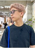 ピンクベージュ