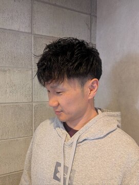 ワンワンオー バーバーショップ コンチネンタル(@110 BARBER SHOP continental) シャドウパーマ