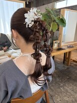 サイ(sai)&nbsp;『後ろ姿まで可愛い編みおろしポニー』☆塩崎