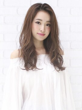 ヘアーデザイン ヴィヴィ(Hair Design ViVi) シャープな毛先と動きのあるロング