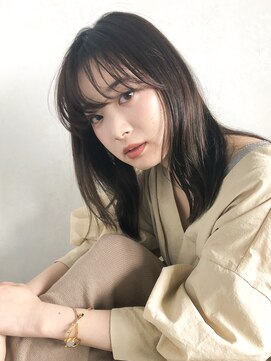 ベルビアンカ(Belle BIANCA) Belle BIANCA伸ばしかけバングナチュラルストレート by亀山