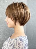 大人ショートボブショートヘアベージュカラーイルミナカラー20代