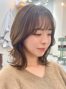 シビバイレボ(CIBI by revo) 韓国風大人レイヤーカット/ハッシュカット/くびれヘア/船橋駅