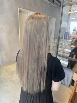 エイト ヘアサロン 渋谷本店(EIGHT) ホワイトシルバー♪