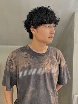 ニキータ(Nikiita) シャドウパーマ　ニュアンスパーマ　メンズパーマ　スパイラル