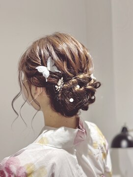 モナルダ(Monarda) 10代20代30代/ヘアセット/結婚式/パーティ【岡山】