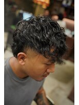 フォーコーナーズカットショップスリーセント 栄(FourCornersCutShop 3/cent)&nbsp;スパイラルパーマ