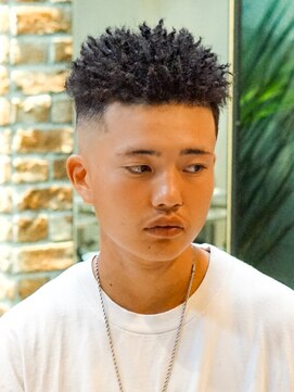 プロショップウェーブ(PRO SHOP WAVE) スペインカール/フェザーパーマ/メンズパーマ/テーパーフェード