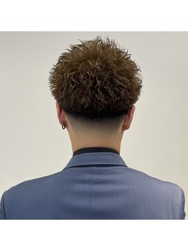 レーニス 宇都宮(Lenis) テーパーフェード×ピンパーマ