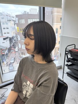 ゴウトゥデイシェアサロン 町田店(GO TODAY SHAiRE SALON) ブルーブラック/ウルフカット【町田】