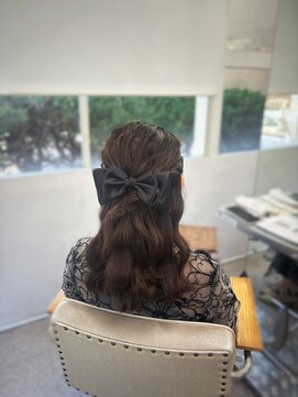 ヘアー アレス(hair ales) ハーフアップ