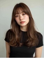 ウーラバイウェルズ 大和八木(U-ra by wells)&nbsp;毛先内巻きレイヤーの明るめロング