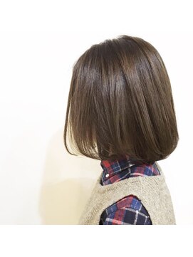 ソラ(SoRa) 柔らかな前上がりボブ