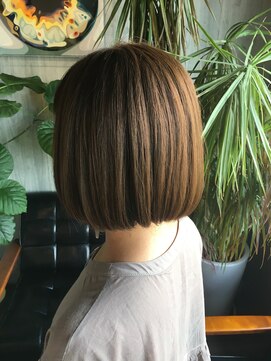 ヘアードレスビュー(hair dress V.I.E.W) タイニーボブ