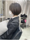 【丸みショートボブ】オリーブベージュ