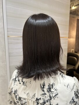 エルバイラビス 大宮(elu by lovis) 《SYUYA》ダークブラウン/透明感カラー/艶髪/フルバング