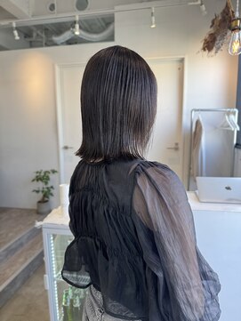 ロカ 表参道(loka) 大人ボブ/オリーブベージュ[表参道/ブリーチ/ハイライト]Mai