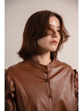 マスタード(MASTARD) レイヤーボブ　顔周り レイヤーオリーブグレージュ 前髪なし