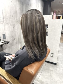 リッシュ(RISH) ベージュ系ハイライトカラー