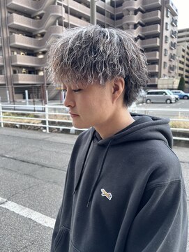 髪屋 紬 メンズ/メンズパーマ/メンズカット/ツイストスパイラル