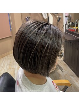 ビートルグランデ(Beetle Grande) ハイライト・白髪ぼかし