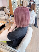 ネオリーブ チロル 横浜西口店(Neolive CiroL.)&nbsp;くびれボブ/ハイトーンシアーピンク/切りっぱなしボブ【横浜】k