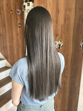 アヴァンス 天王寺店(AVANCE.) オリーブグレージュ×透明感