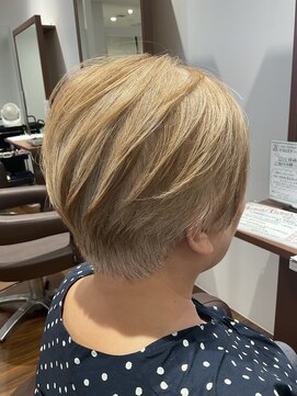 アミカ シーモール店(Amica) ショートボブ