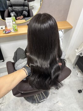 アイズ 横浜(IS) 赤み消しカラー/グレージュカラー