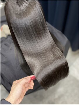 イリス 高槻店 【最上級】プレミアム髪質改善縮毛矯正【高槻 髪質改善】