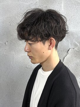 ニアウ 高崎店(Niau) 刈り上げセンターパート/波巻きツイストスパイラル/群馬高崎