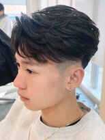 バース バイ ハピネス(BIRTH by happiness)&nbsp;奈良men'sフェードアクティブショートフェザーパーマ