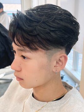 バース バイ ハピネス(BIRTH by happiness) 奈良men'sフェードアクティブショートフェザーパーマ