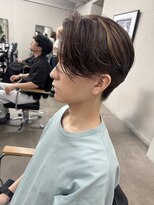 ヌークバイラヴェスト 四日市(neuk by lovest)&nbsp;【neuk服部】前下がりリバースセンターパート外国人風ハイライト