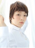 ほんのり神秘的なお洒落ショ－ト