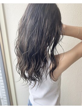 アリーシャ バイ アルティナ(Alisha by artina) シルバーハイライト×ビーチロング  【Alisha相模大野】