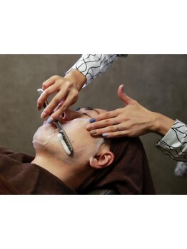 《ヘアケアだけでなく肌と頭皮のケアにも特化》エイジングケアコースメニューも多数ご用意しております。