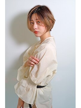 アディクト 東陽町西口(addict) 大人かわいい＿マッシュショート＿アッシュベージュ［東陽町]