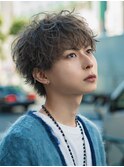 ハイライトミルクティーベージュツーブロックメンズマッシュ