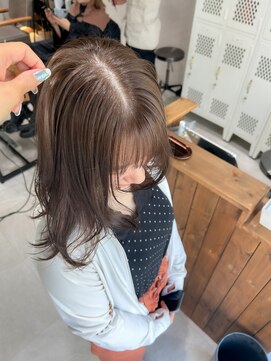 アドア 横浜(ADORE) 透明感ばつぐんオリーブベージュ