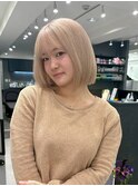 ホワイトベージュ