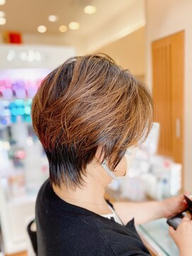 クール ヘアー ギャラリー 神明町店(COOL Hair gallery) 40代のかっこいい大人ショートヘア