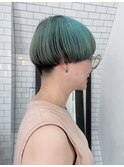 刈り上げ×マッシュショート×グリーン