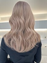 ノラ ウメダ(NORA UMEDA)&nbsp;【chiaki】milktea beigeハイトーンケアブリーチ髪質改善