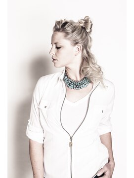 ブルーフィン シセロ(Blue Fin cicero) ハイトーンカラーにトップアレンジ